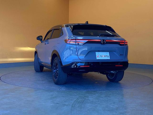 HONDA VEZEL E:HEV Z PLAY PACKAGE