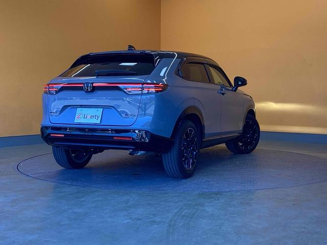 HONDA VEZEL E:HEV Z PLAY PACKAGE