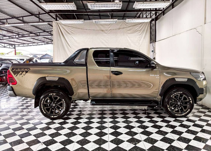 2023 TOYOTA Hilux SMART CAB 2.8 4WD AT Bronze