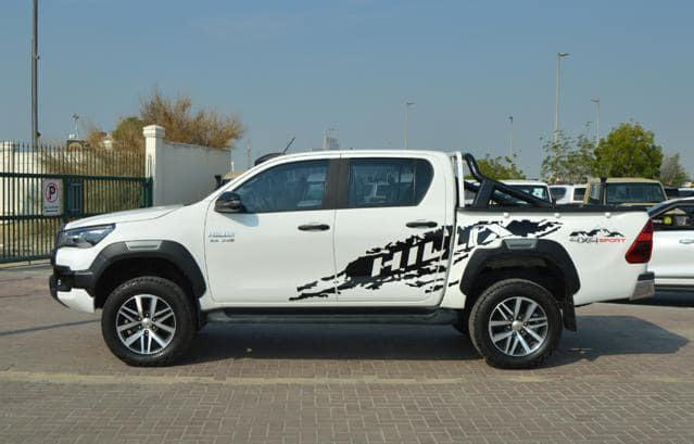 TOYOTA HILUX DOUBLE CABIN