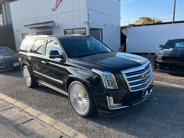 CADILLAC ESCALADE PLATINUM