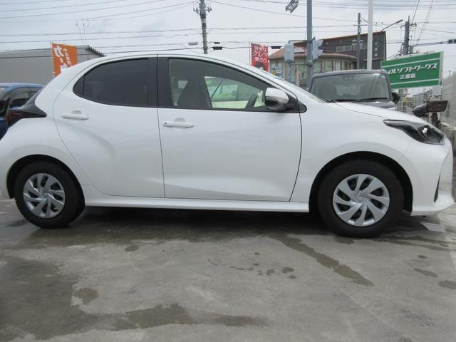 2023 TOYOTA YARIS HYBRID X