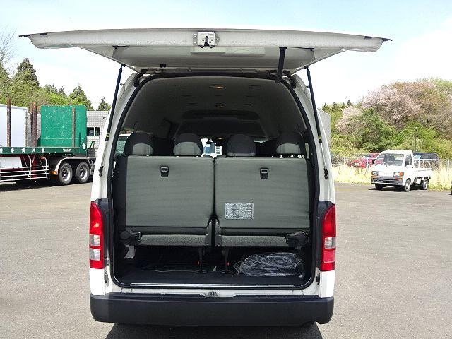 TOYOTA HIACE COMMUTER SUPER LONG DX 2020