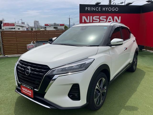 NISSAN KICKS X
